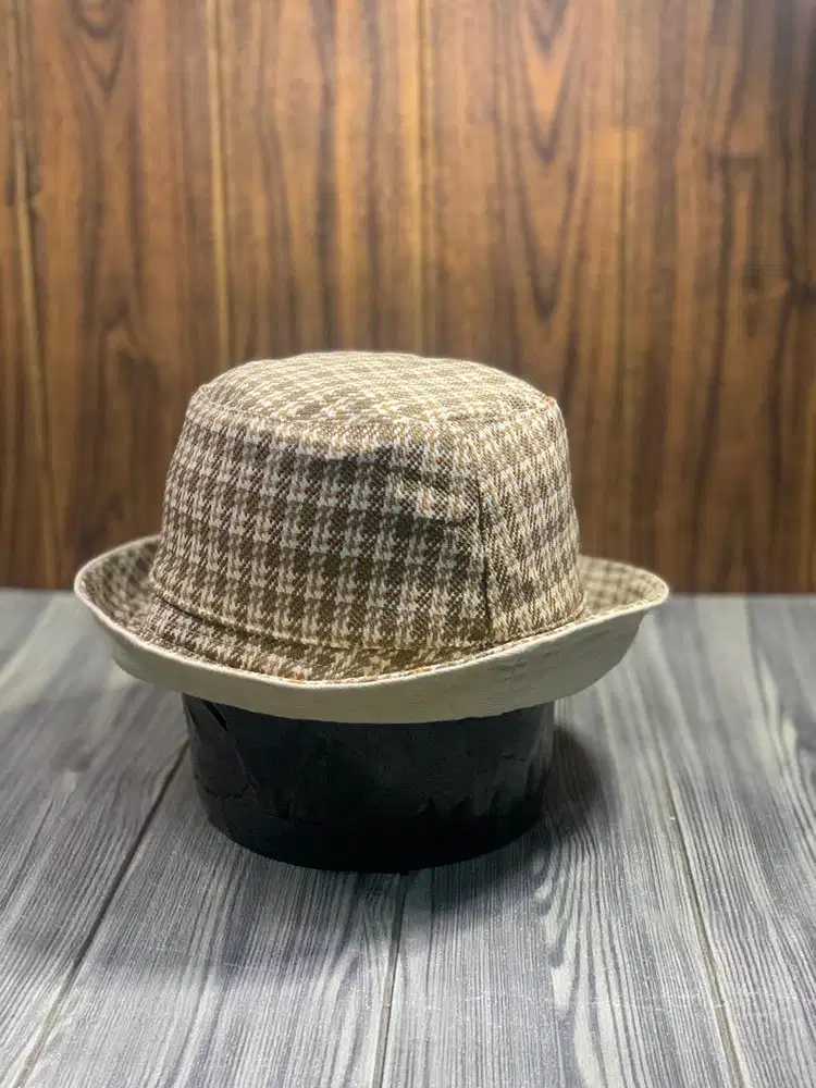 Topi Dua Sisi ( Bucket + Fedora )