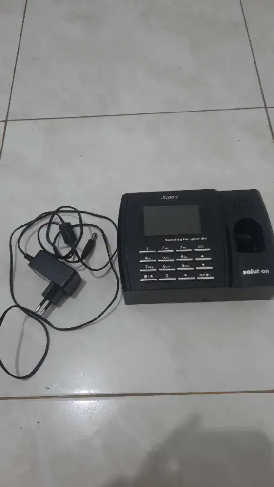 Mesin Absensi / Fingerprint / Solution X100-C Bekas Normal