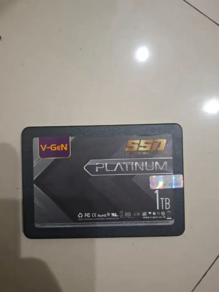 SSD 1TB sata 2.5 merk VGEN
