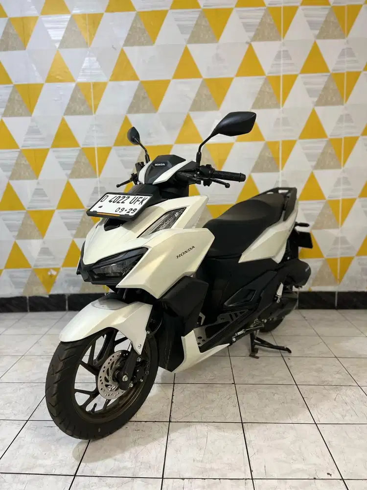 Honda Vario 160 CBS 2024 mulus antik