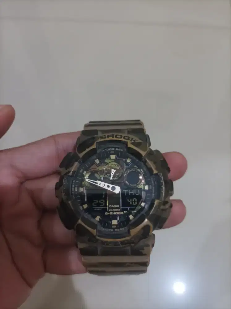 Jam tangan G-Shock GA-100CM