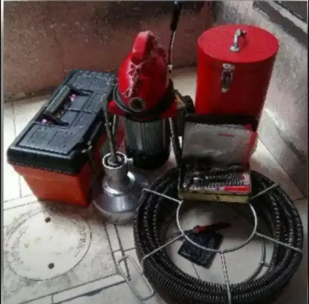 SALURAN AIR TERSUMBAT MAMPET