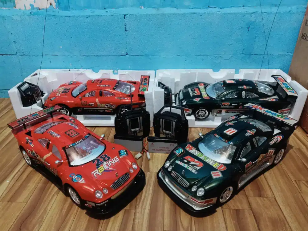 Mobil RC JUMBO skala 1:8