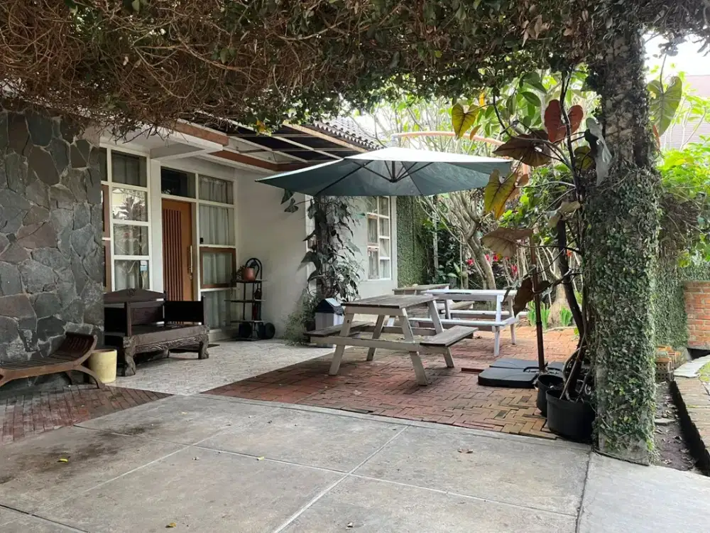 DIJUAL RUMAH DI ARCAMANIK dekat Rs. Hermina, Sport Jabar