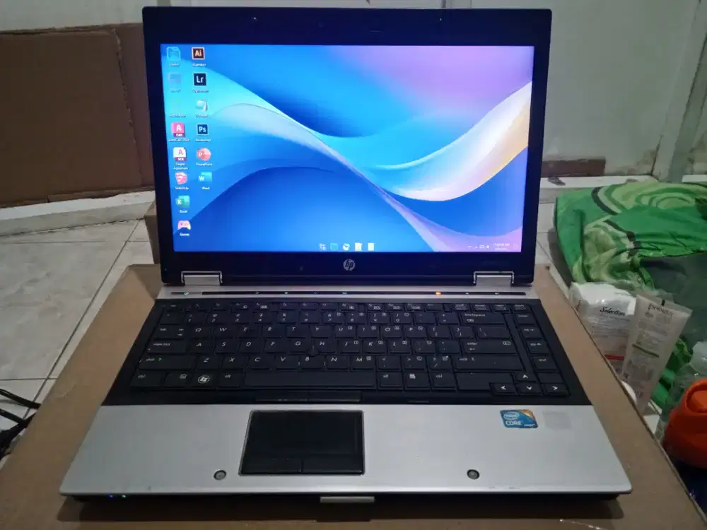 Laptop HP Core i5. Ram 8GB. SSD 256GB. VGA NVIDIA. Ngebut Banget