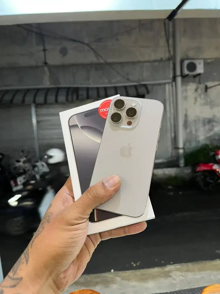 Iphone 16 pro 128GB ibox garansi on September 2026