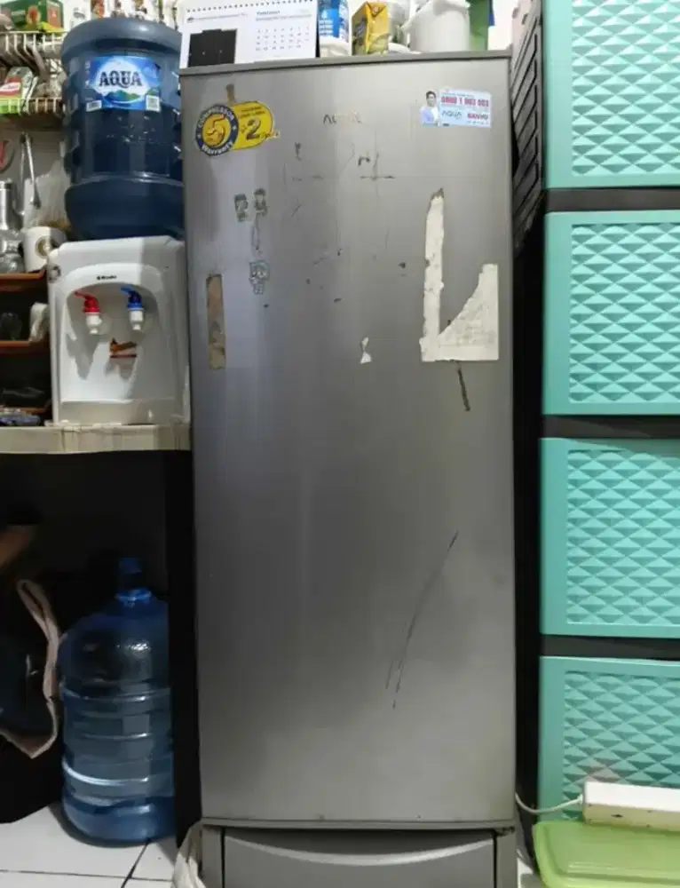 Kulkas Aqua 1 pintu