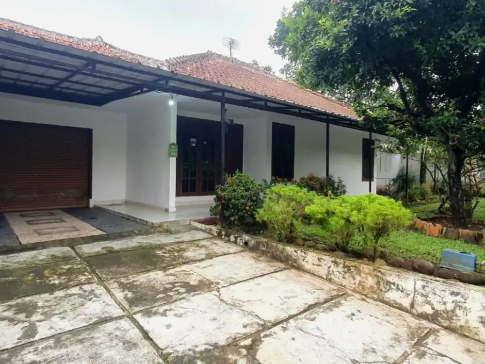 Rumah Taman Cimanggu Posisi Pojok Luas 445 dekat Stasiun dan Tol