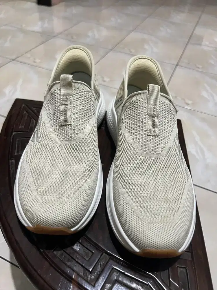 Skechers slip-in ultralight