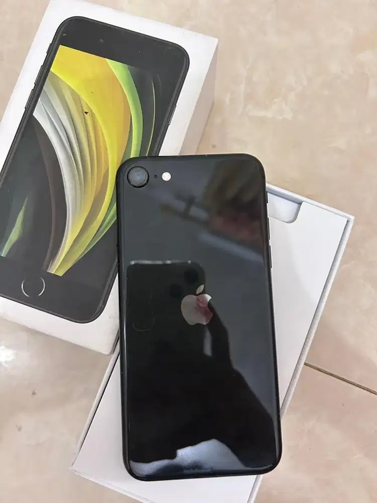 dijual cepat Iphone SE 2020