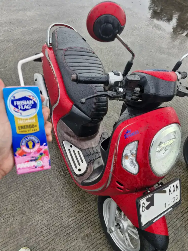 Honda Scoopy stylish red 2022 Smartkey type (Keyless)