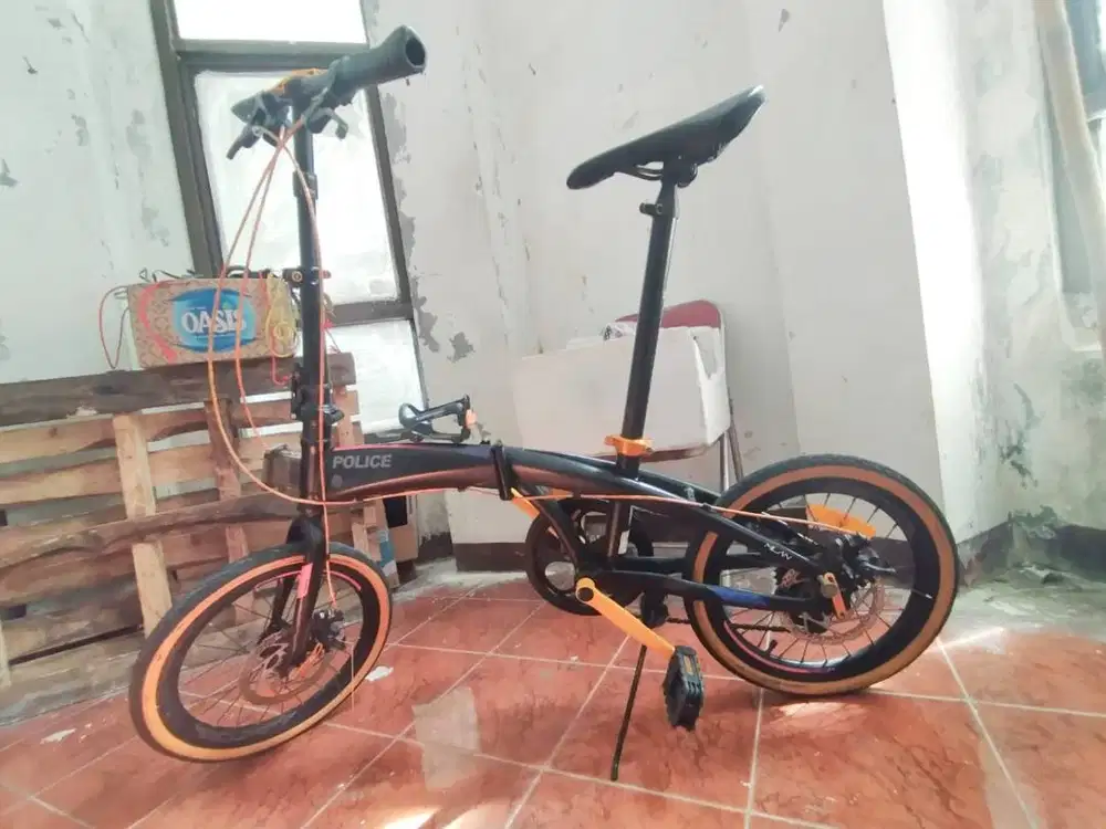 Sepeda lipat merk Element Troy California