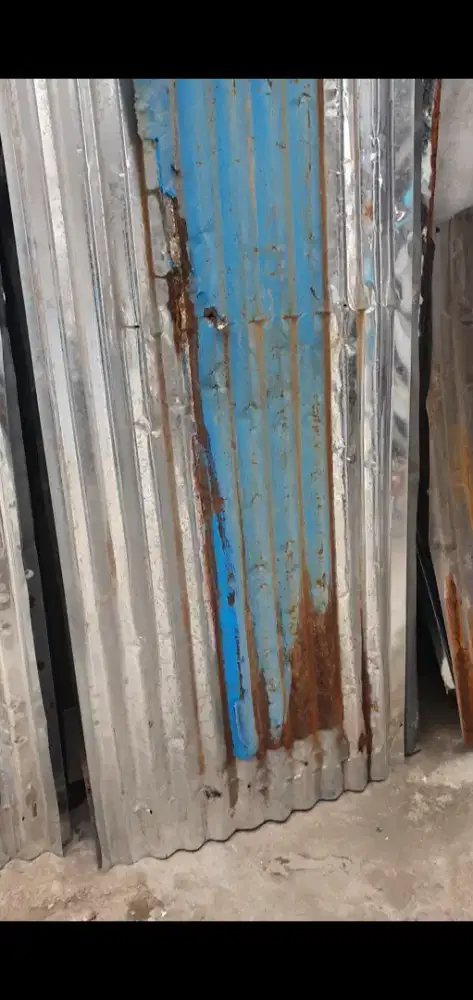 Seng bekas masih layak pakai