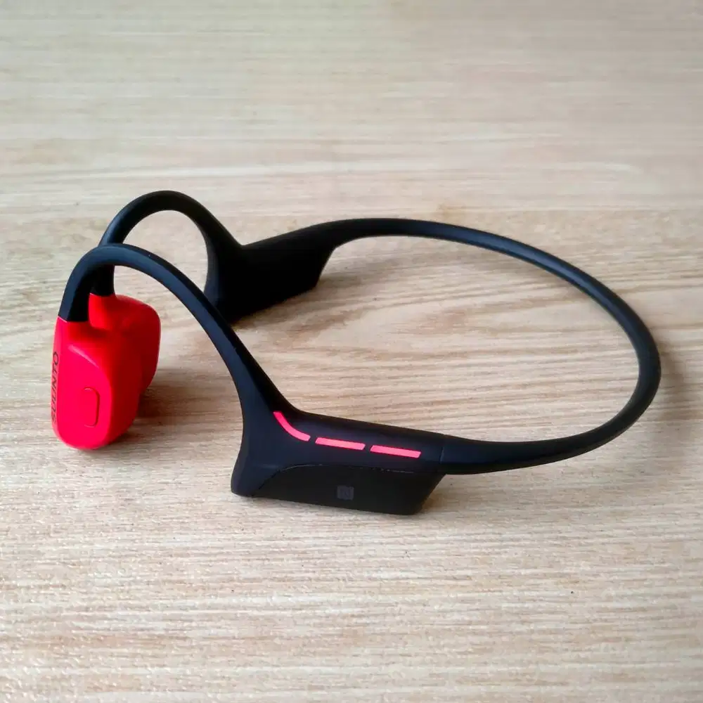 Suunto Wing Lava Red - Premium open-ear headphones made for outdoor sp