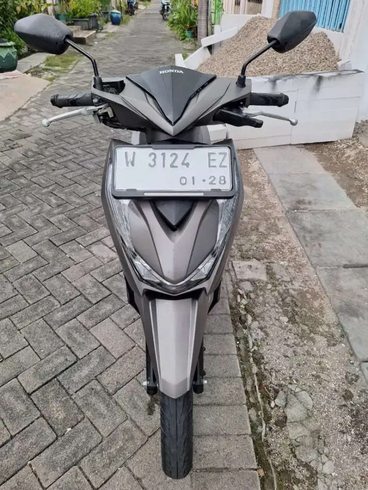 Beat deluxe pemakian 2023 plat w gresik kondisi sgt bagus