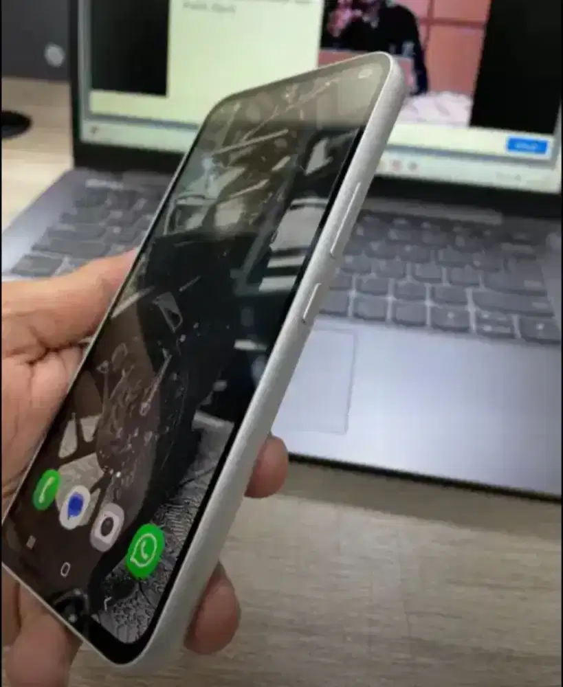 samaung A54 5G 8/256 SEIN