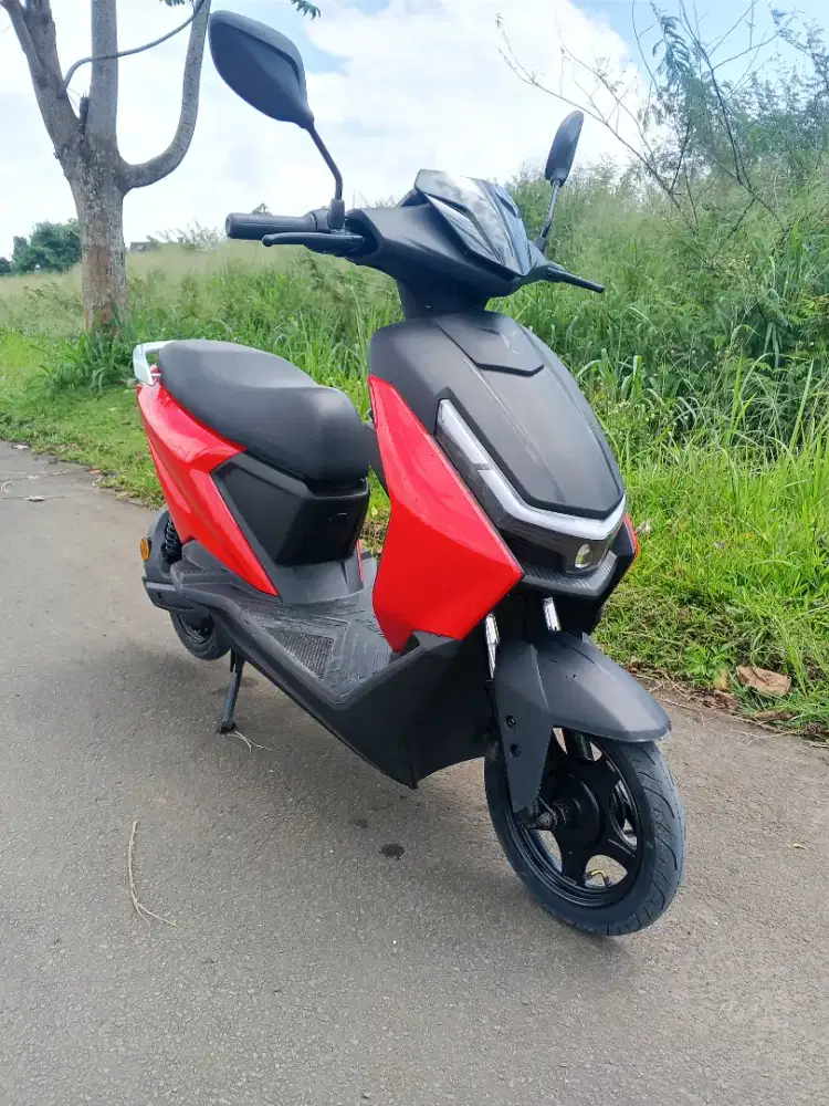 Sepeda listrik uwinfly D66b terbaru