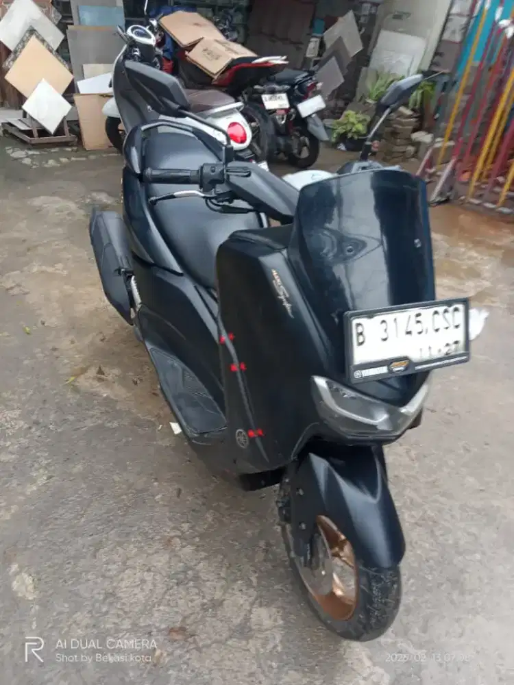 Yamaha NMAX THN 2022 surat kumplit pajak hidup mesin sehat