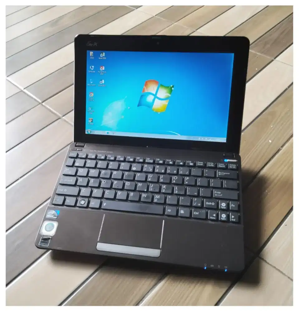 Asus Eepc Ram 2GB HDD 320GB Normal Mulus