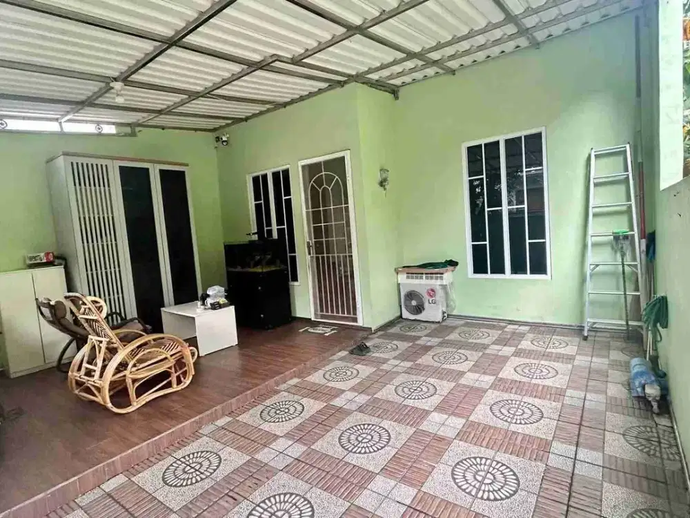 Jual rumah terawat perumahan Buana Gardenia