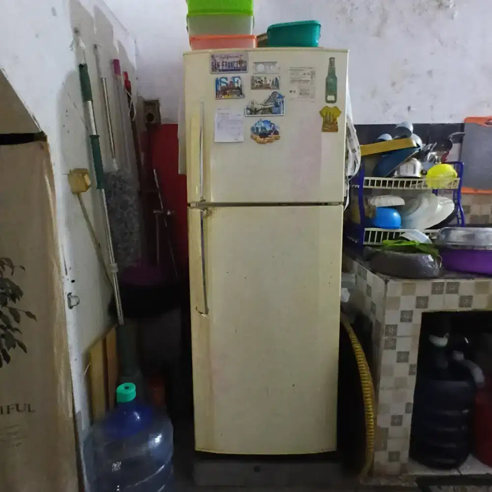 Dijual Kulkas Merk LG