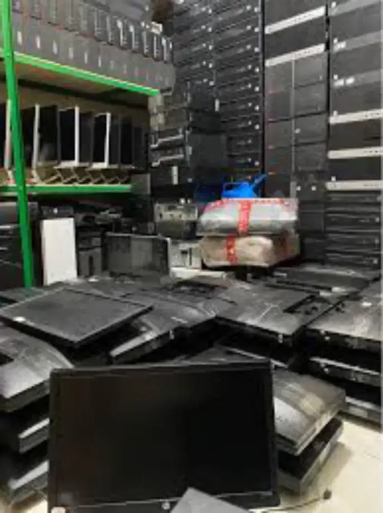 DICARI Laptop & komputer