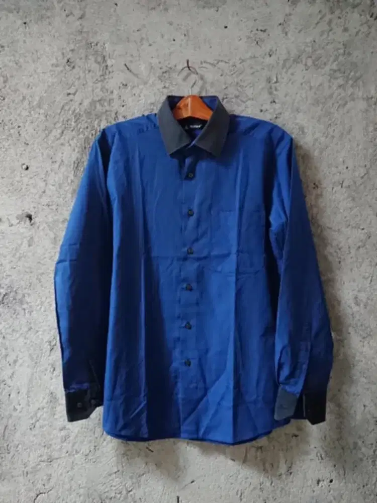 kemeja biru alisan slimfit
