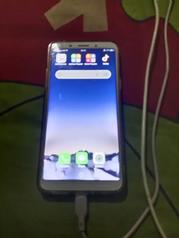 Di jual HP oppo f5 youth Ram3/32 bayangan nego