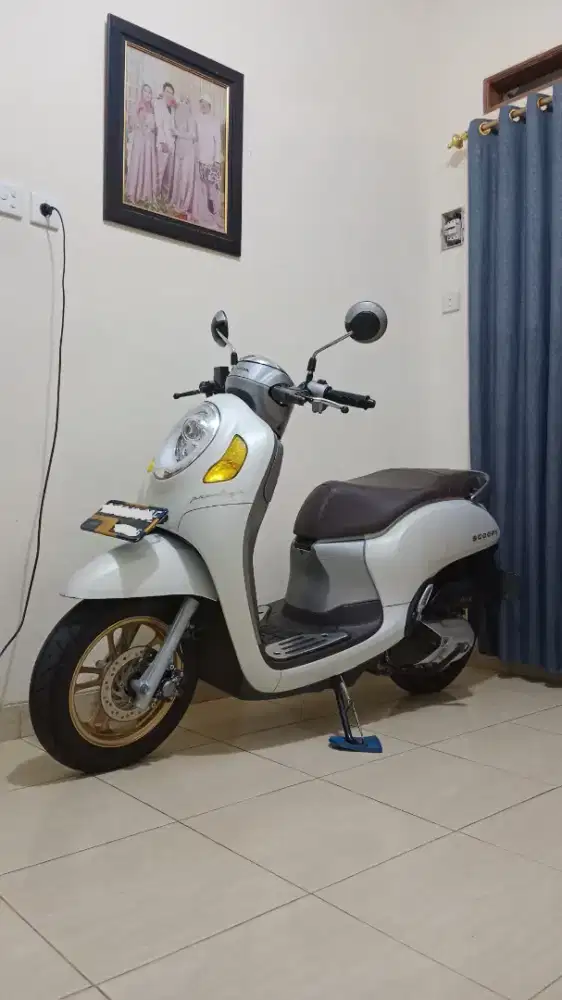 Honda Scoopy Prestige 2024 Gen 5 – Smart Key, Modern, Mulus Terawat!