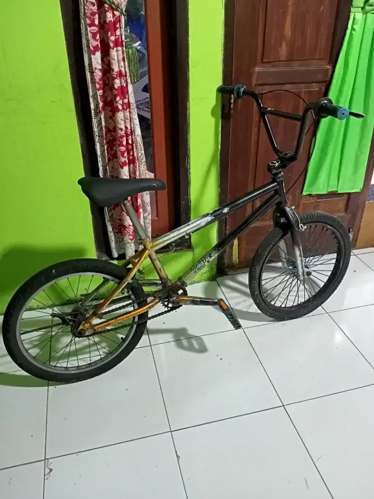 Bmx r20 msh bagus