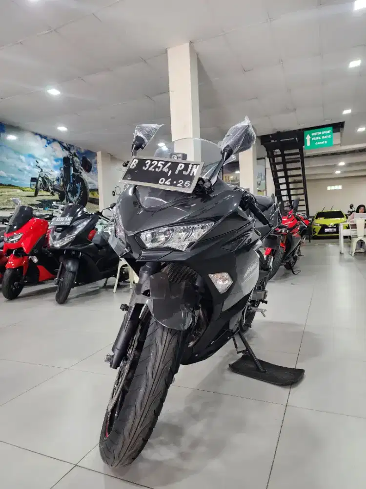 Di jual murah Kawasaki ninja 250R