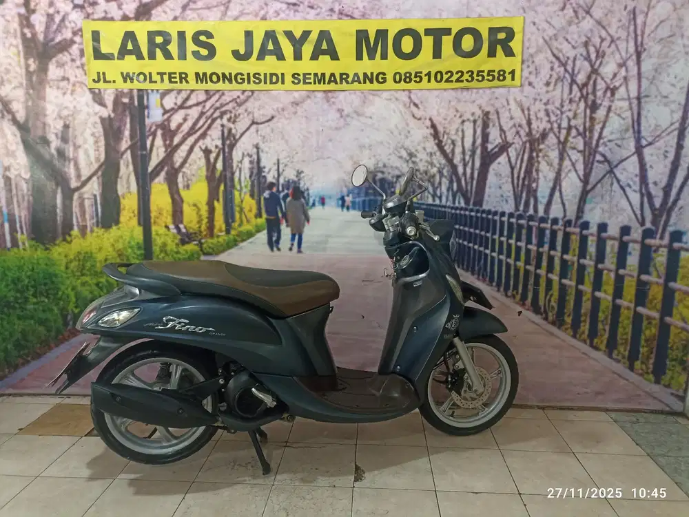 Fino grendi istimewa