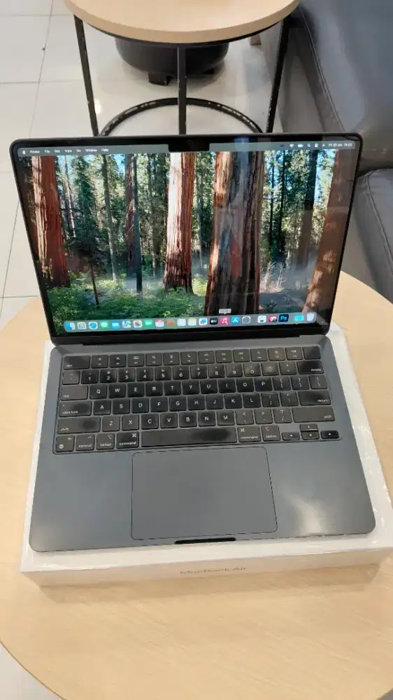 TERIMA BELI MACBOOK M1M2M3M4M5 BARU BEKAS DI JEMPUT  COD T U N A I