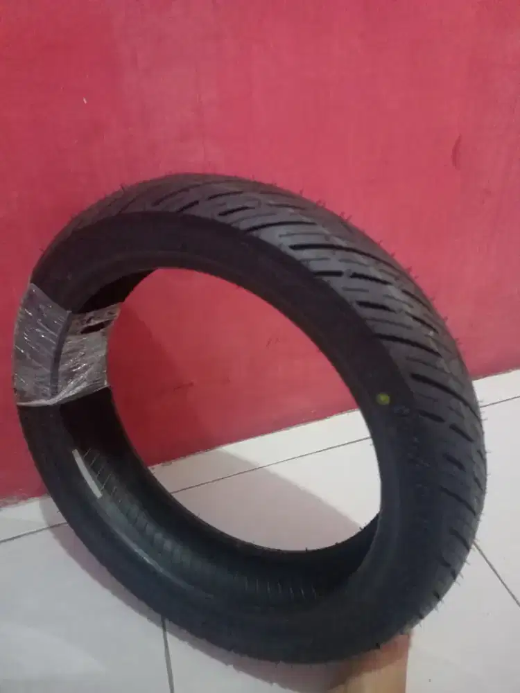 Di jual ban aspira MAXIO ukuran 100/80 R14 kondisi baru