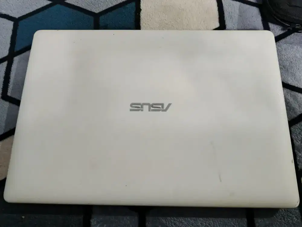 Laptop Asus  X453 M