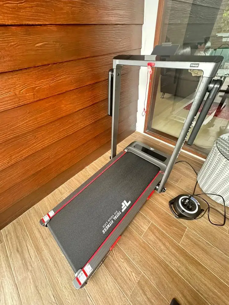 Treatmill Total Fitnes like New