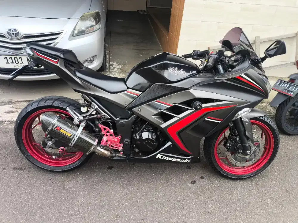 NINJA 250Fi SE LTD 2016 , kondisi mulus terawat. km 30rb