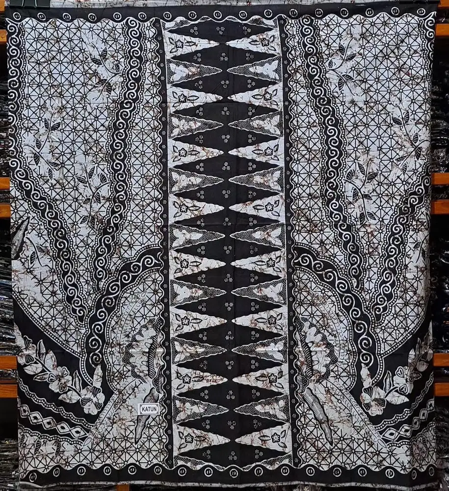 SARUNG BATIK PEKALONGAN