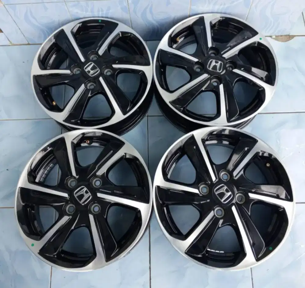 Velg Copotan original Honda Freed r15