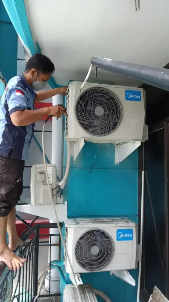 JASA service AC,kulkas bongkar pasang AC jual beli AC baru atau bekas