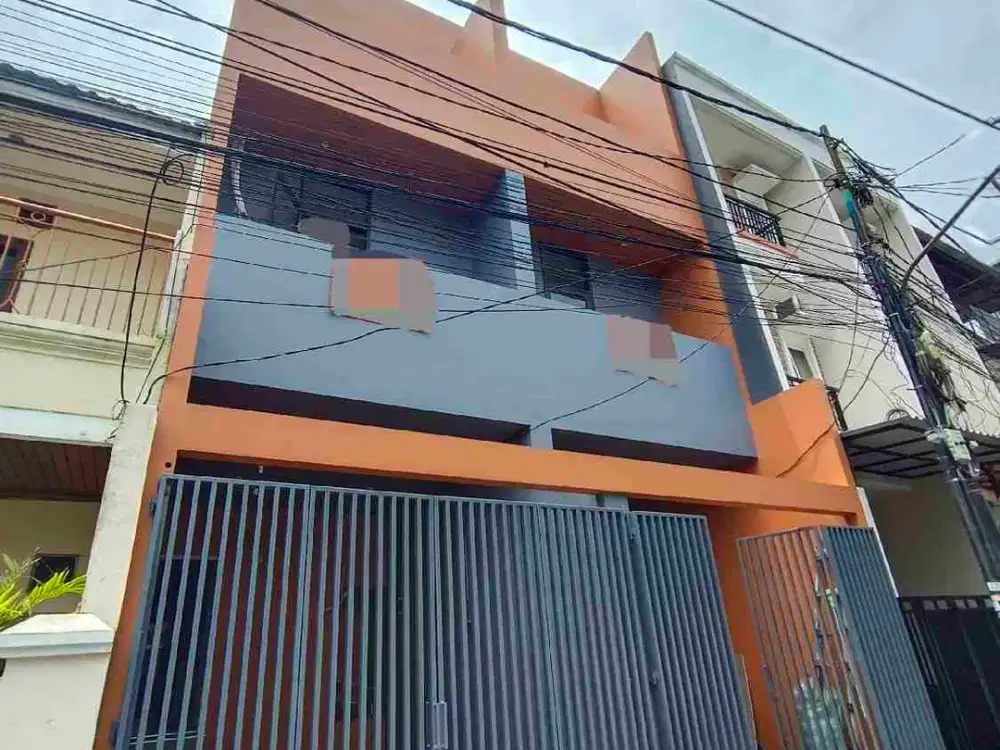 Rumah Baru 3 Lantai di Tanjung Duren Posisi Strategis Dekat Central Park dan Mall Taman Anggrek