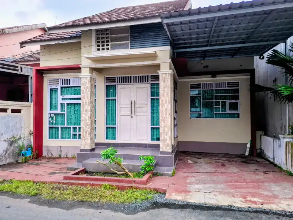 Dikontrakkan Rumah, Lokasi Strategis.