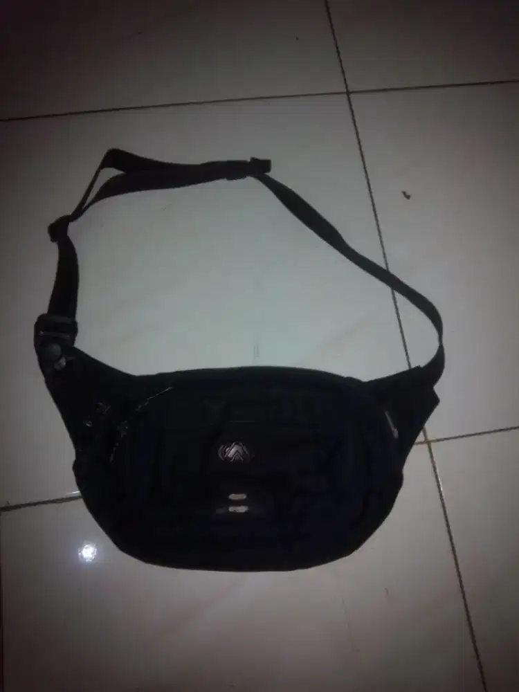 Tas Eiger Waistbag dan selempang Ori seken