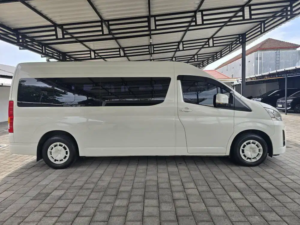 HIACE 2.8 PREMIO TAHUN 2022 ASLI BALI SUPER