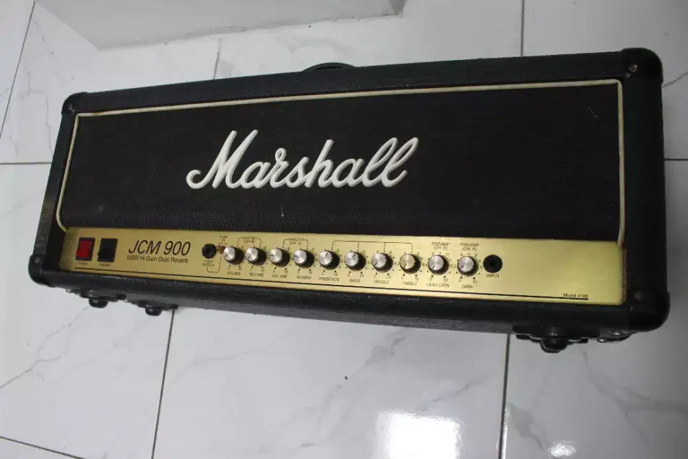 head amplifier Marshall JCM 900 Hi Gain Dual Reverb – Model 4100.