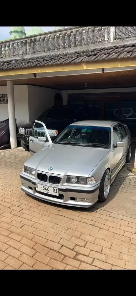BMW 330i E36 1997