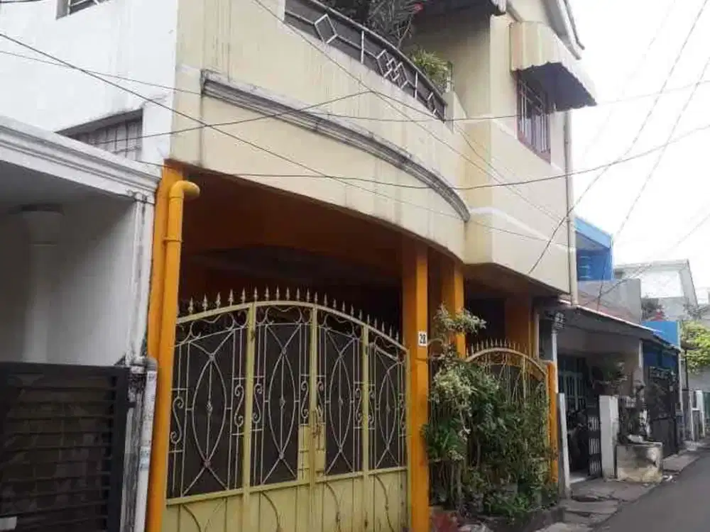 Rumah Bagus 2 Lantai di Kelapa Dua Kebon Jeruk Jakarta Barat
