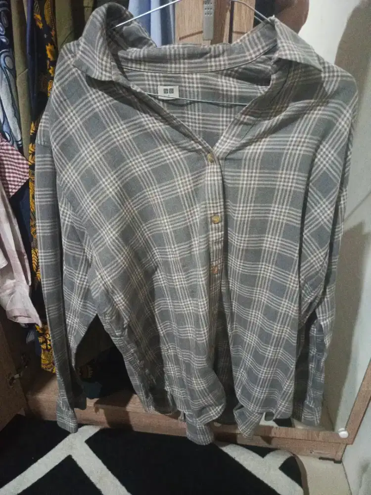 Kemeja Uniqlo Cewek uk XL