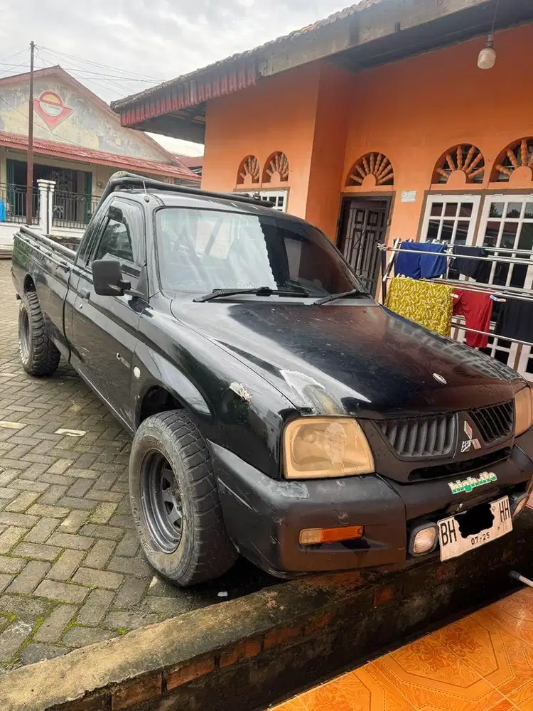 Jual L200 4x2 tahun 2005