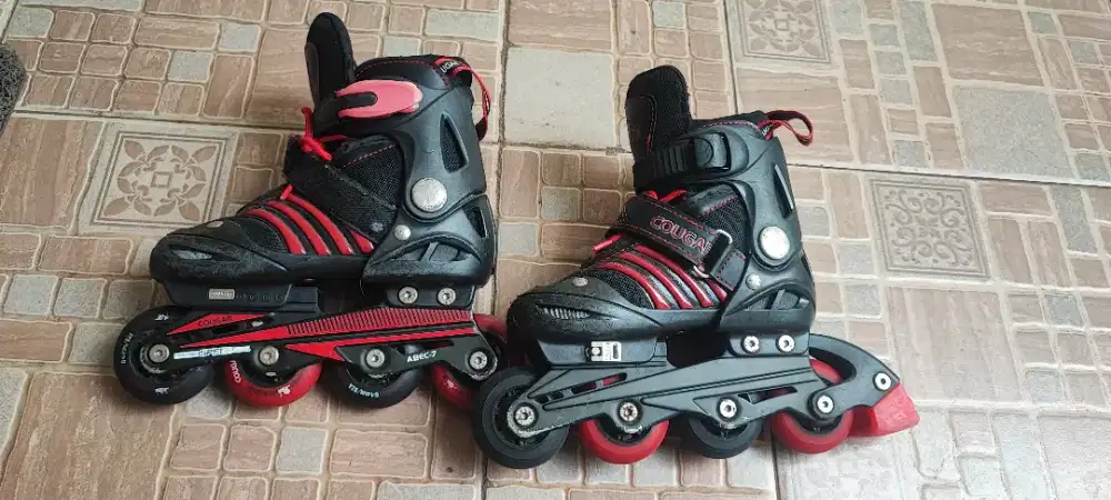 Sepatu Roda Cougar